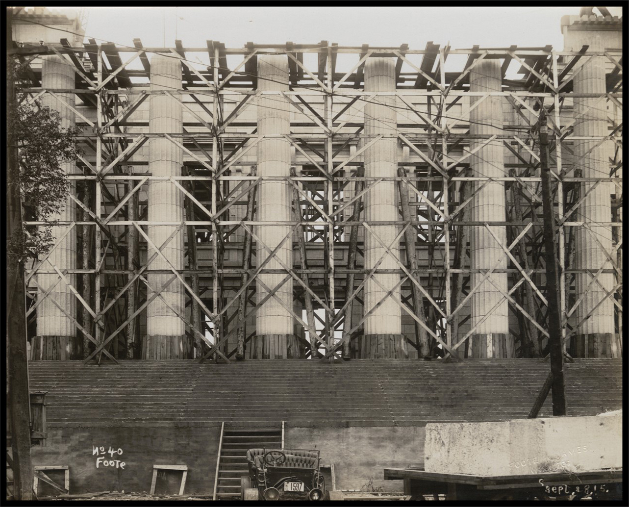 Photo of the large exterior columns with scaffolding between them.